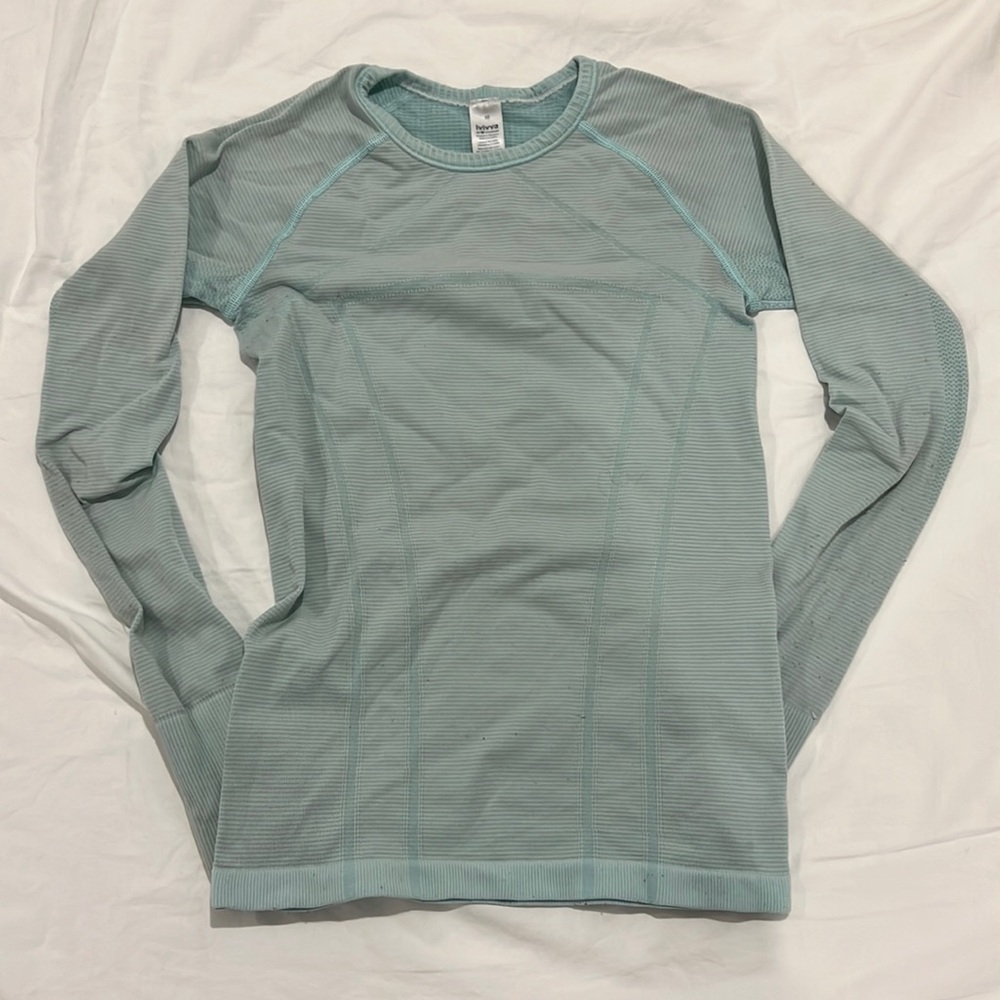 Ivivva (lululemon) long sleeve athletic top